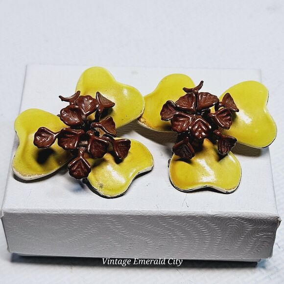 Vtg Poppy Flower Earrings Studs Clip-on Metal Enameled Retro 3d Yellow & Brown - Picture 5 of 9